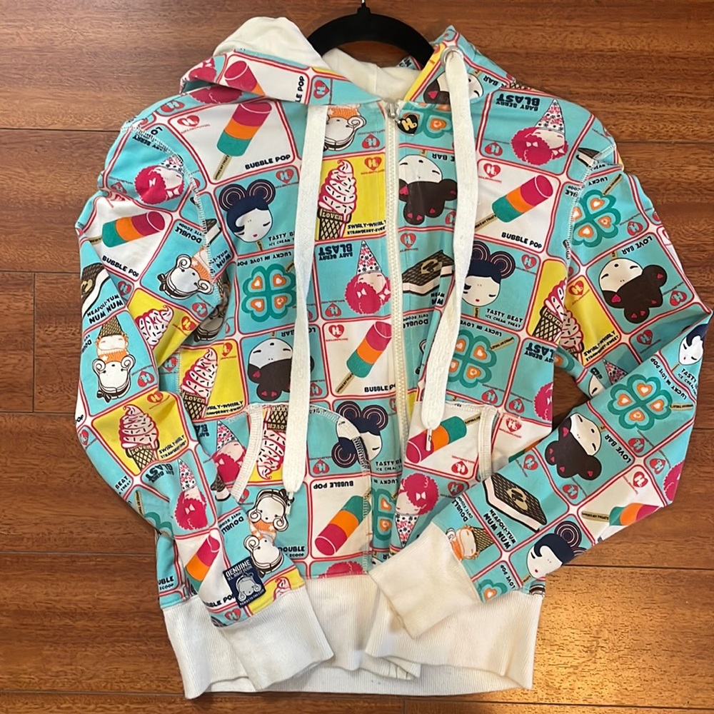 Harajuku Lover sweater